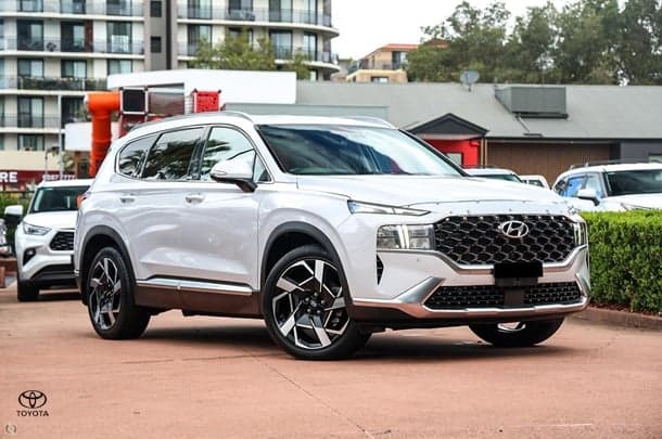 2021 Hyundai Santa Fe Elite in White