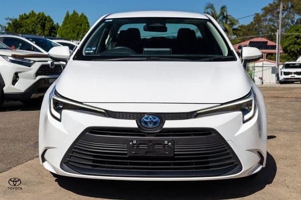 2024 Toyota Corolla Ascent Sport in White
