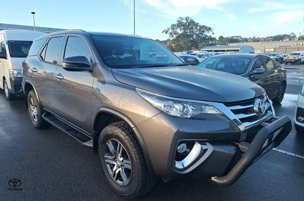 2018 Toyota Fortuner GXL in Silver