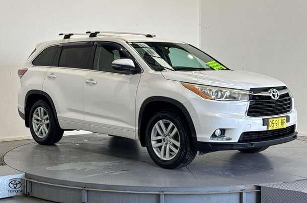 2014 Toyota Kluger GX in White