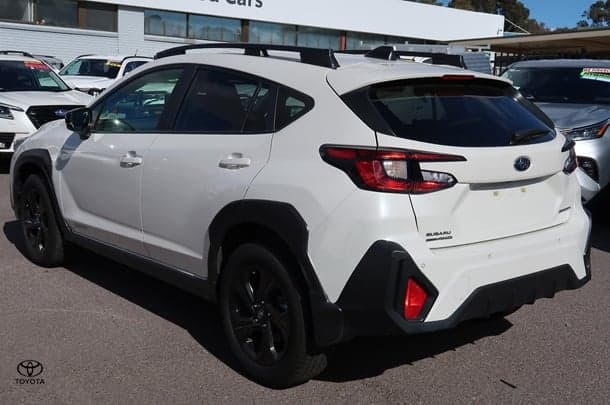 2024 Subaru Crosstrek 2.0L in White