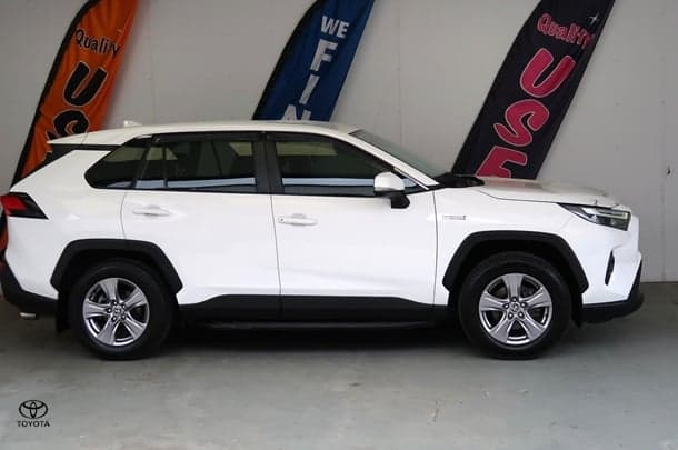 2022 Toyota RAV4 GX in White