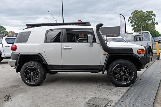 2011 Toyota FJ Cruiser FJ Cruiser in White