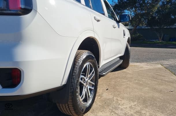 2025 Ford Everest Trend in White