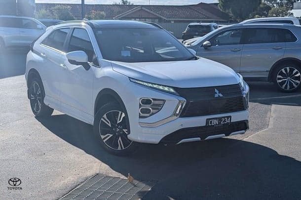 2020 Mitsubishi Eclipse Cross Exceed in White