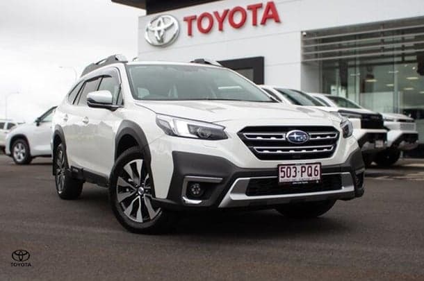 2025 Subaru Outback AWD Touring XT in White