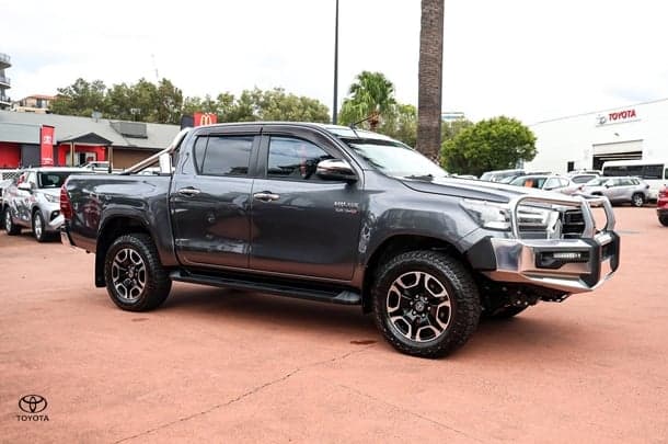 2021 Toyota Hilux SR5 in Silver