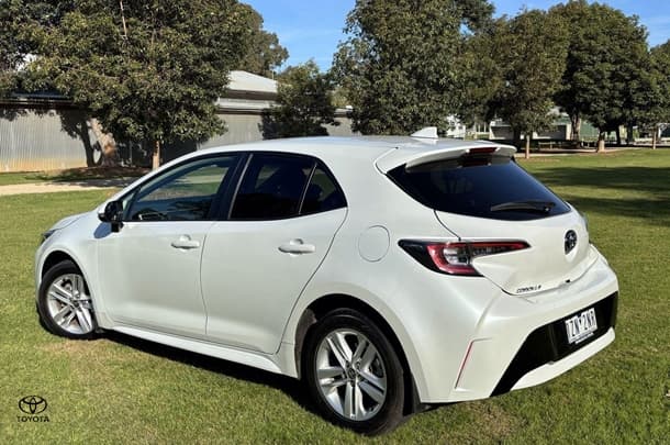 2021 Toyota Corolla Ascent Sport in White