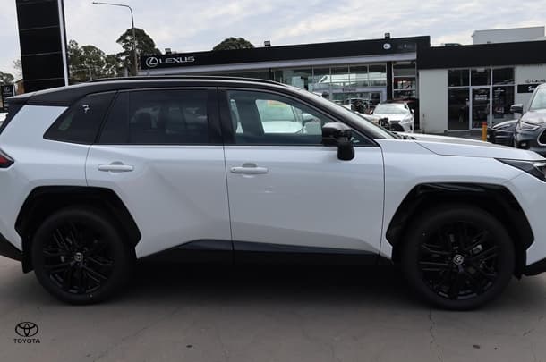 2026 Toyota RAV4 XSE in White