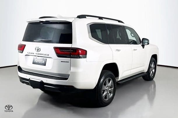 2022 Toyota Landcruiser Sahara in White