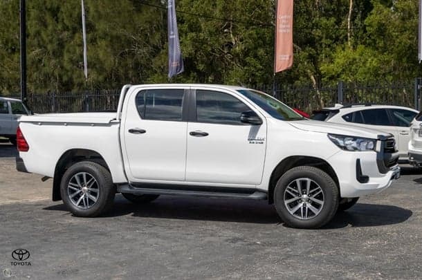 2020 Toyota Hilux SR in White