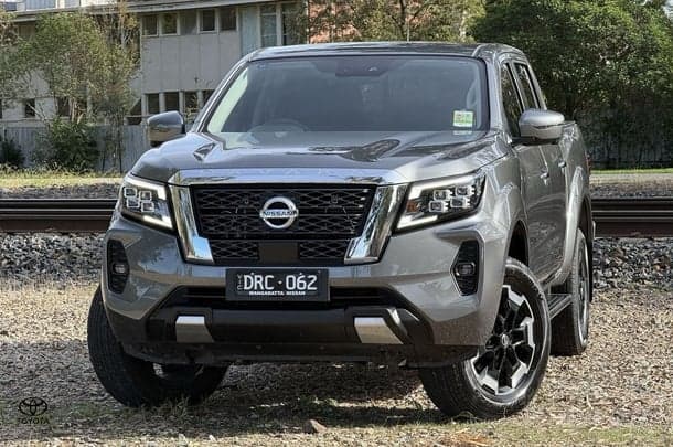 2025 Nissan Navara ST-X in Grey