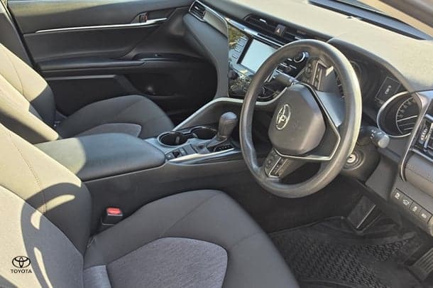 2019 Toyota Camry Ascent in White