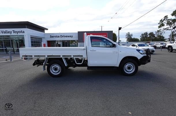 2023 Toyota Hilux SR in White