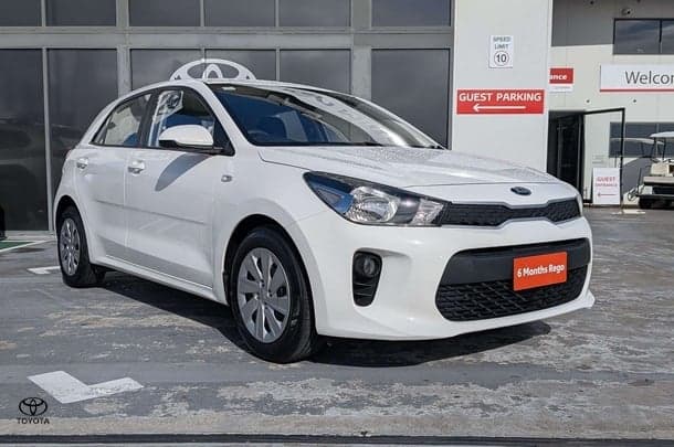 2018 Kia Rio S in White