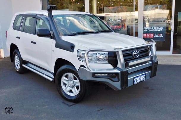 2017 Toyota Landcruiser GX in White