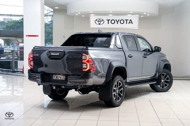 2024 Toyota Hilux Rogue 48V in Grey