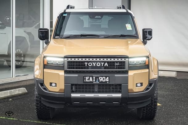 2026 Toyota Landcruiser Prado Altitude in Gold