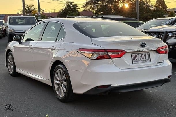 2020 Toyota Camry Ascent in White