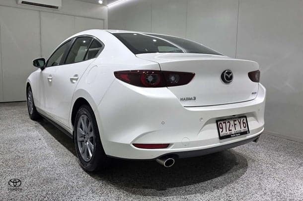2022 Mazda 3 G20 Pure in White