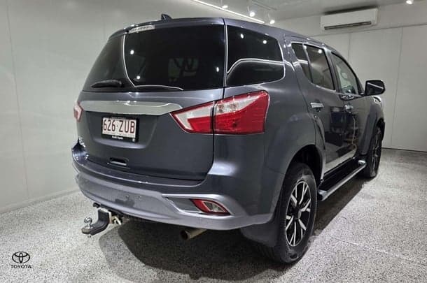 2020 Isuzu MU-X LS-U in Grey