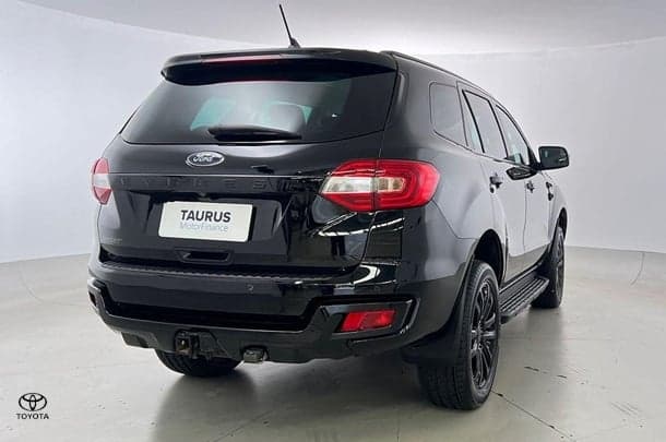 2021 Ford Everest Sport in Black