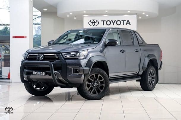 2024 Toyota Hilux Rogue 48V in Grey