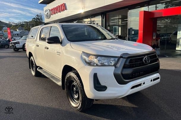 2021 Toyota Hilux SR in White