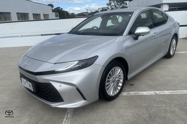 2025 Toyota Camry Ascent in Silver