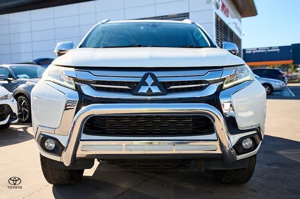 2016 Mitsubishi Pajero Sport GLS in White
