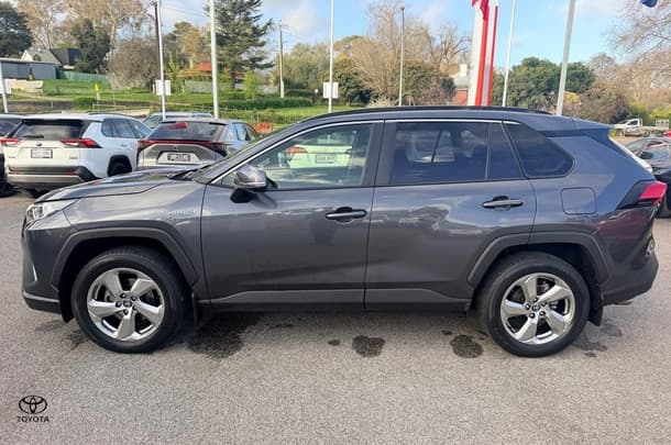 2019 Toyota RAV4 GXL in Grey