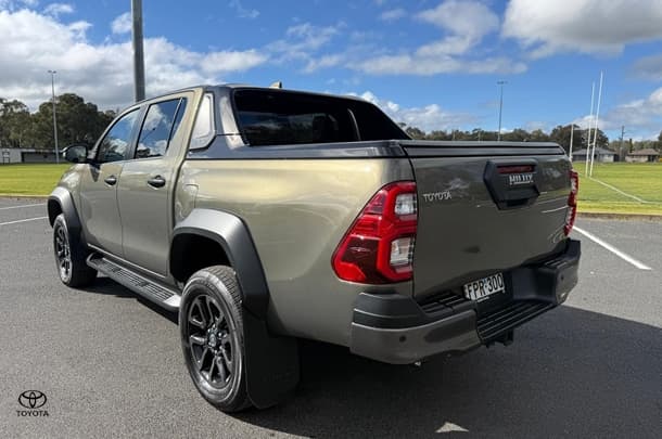 2025 Toyota Hilux Rogue 48V in Bronze