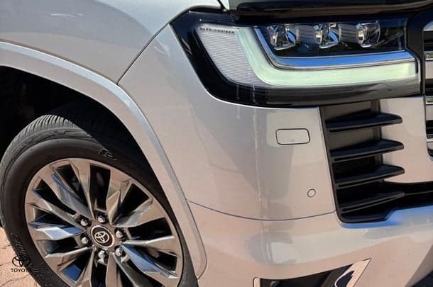 2025 Toyota Landcruiser Sahara ZX in Silver