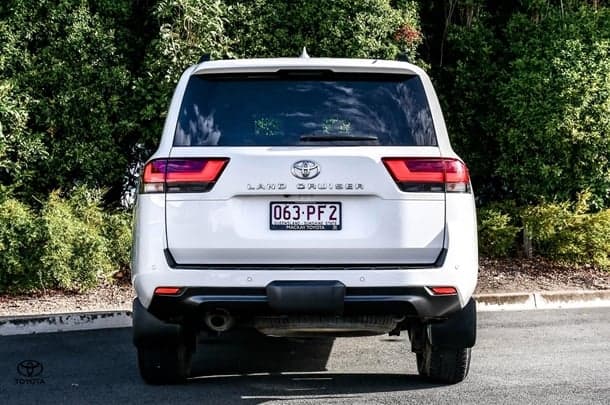 2024 Toyota Landcruiser GXL in White