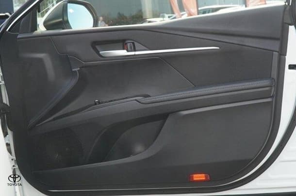2025 Toyota Camry Ascent in White