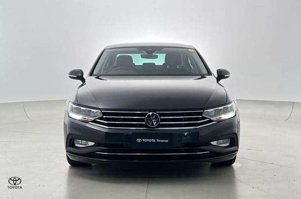 2022 Volkswagen Passat 140TSI Business in Grey