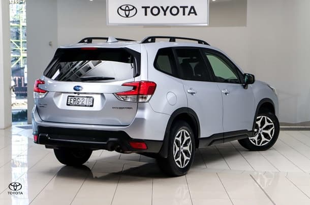 2021 Subaru Forester 2.5i-L in Silver