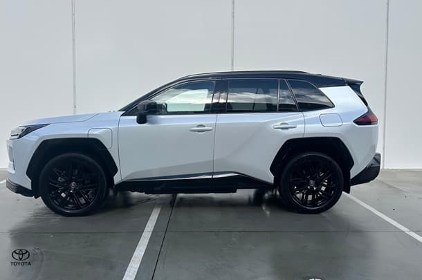 2026 Toyota RAV4 XSE in White