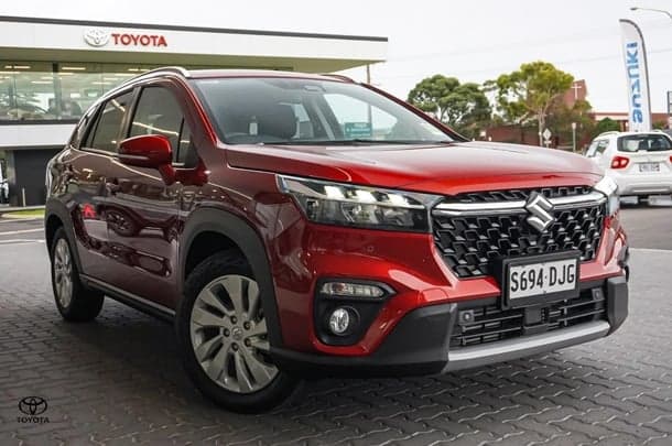 2024 Suzuki S-Cross Base in Red