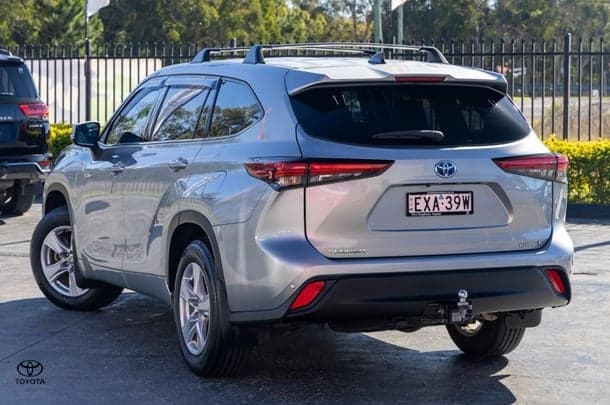 2022 Toyota Kluger GX in Silver