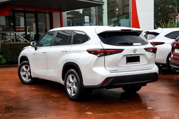 2025 Toyota Kluger GX AWD in White