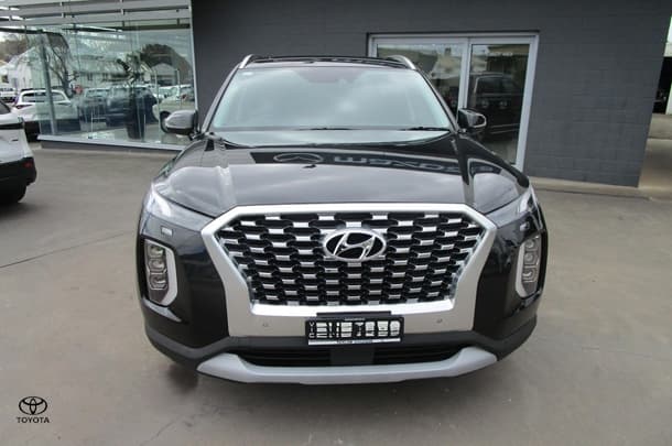 2021 Hyundai Palisade Elite in Black