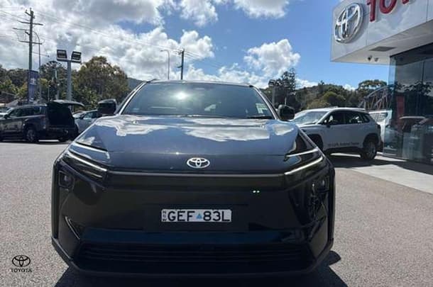 2015 Toyota bZ4X GXL in White