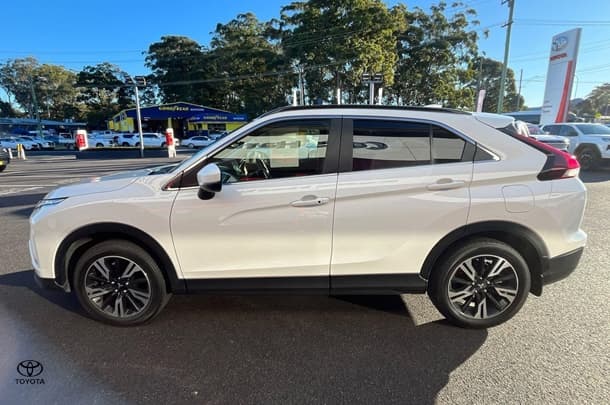 2024 Mitsubishi Eclipse Cross LS in White