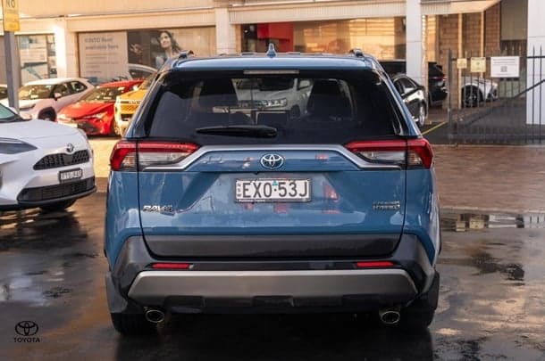 2022 Toyota RAV4 Cruiser in Blue