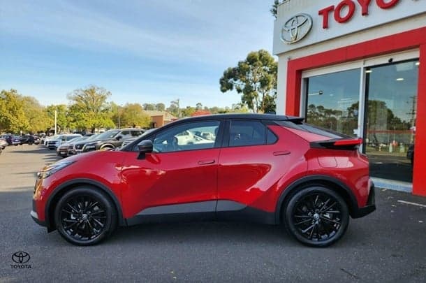 2025 Toyota C-HR GR Sport in Black