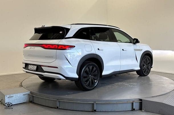 2025 BYD SEALION 8 Dynamic FWD in Other