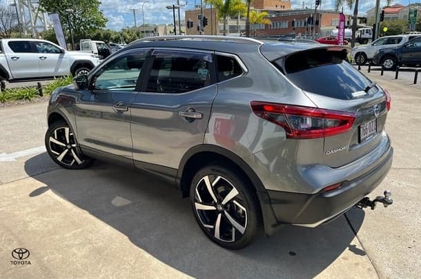 2018 Nissan QASHQAI Ti in Grey