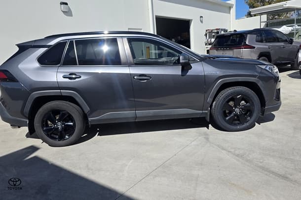 2021 Toyota RAV4 Cruiser in Grey