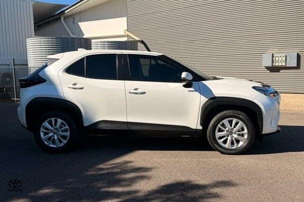 2021 Toyota Yaris Cross GXL in White